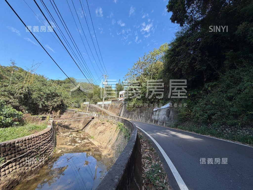 近景觀餐廳土地房屋室內格局與周邊環境