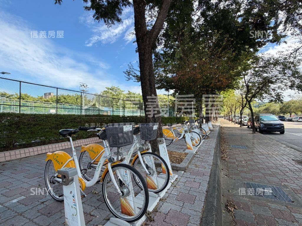 近景觀餐廳土地房屋室內格局與周邊環境