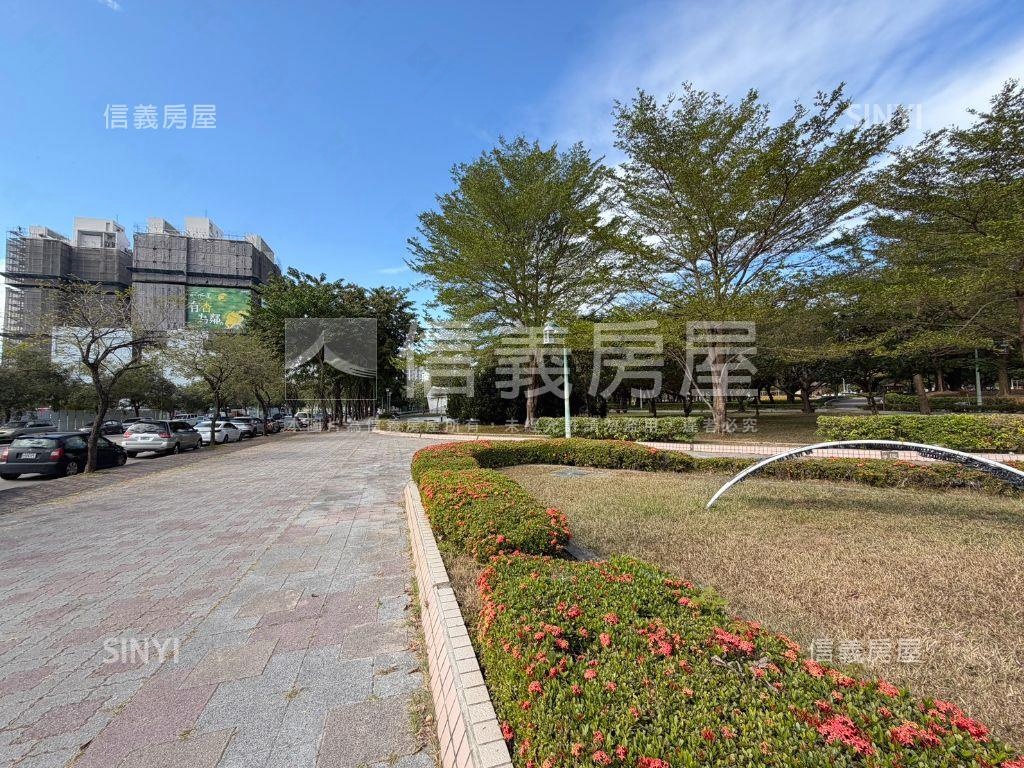 近景觀餐廳土地房屋室內格局與周邊環境