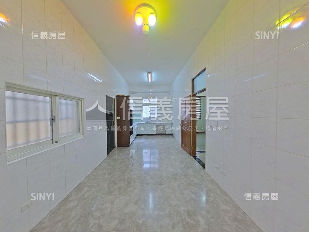 長億震後大地坪角間別墅房屋室內格局與周邊環境