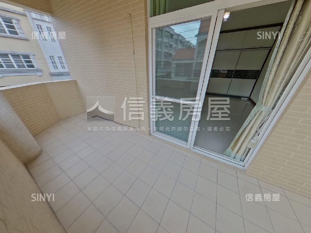 長億震後大地坪角間別墅房屋室內格局與周邊環境