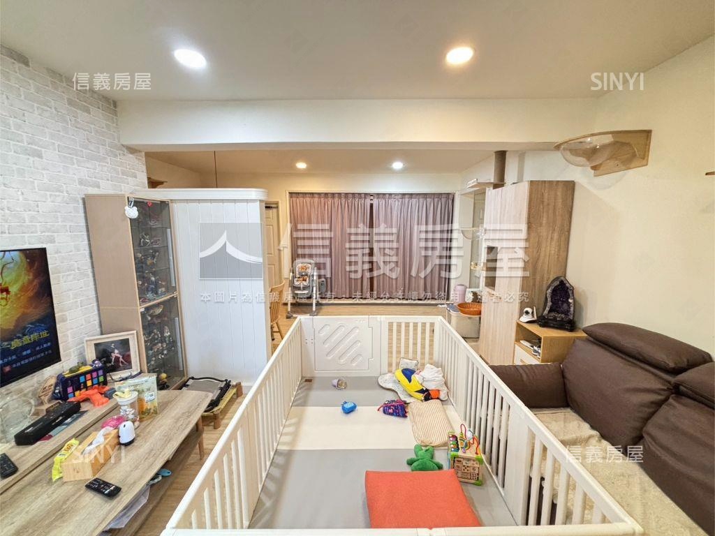 低總價春日路大空間三房房屋室內格局與周邊環境