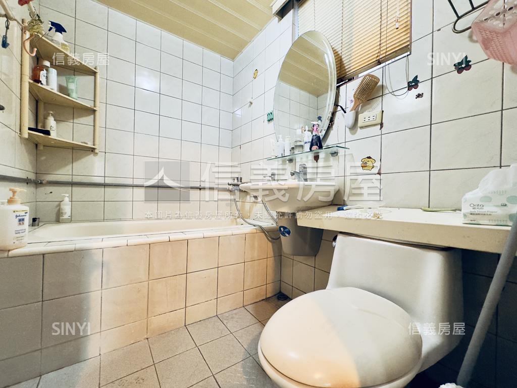 捷運萬大明德電梯三房美宅房屋室內格局與周邊環境