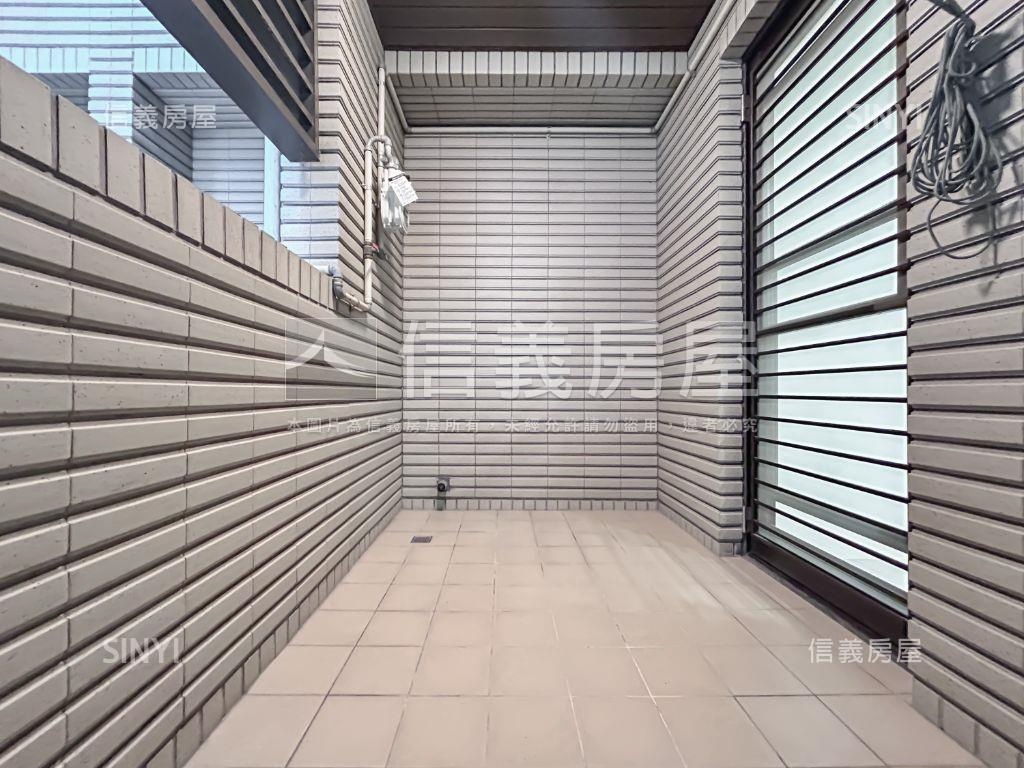 紐約花園美麗大三房房屋室內格局與周邊環境