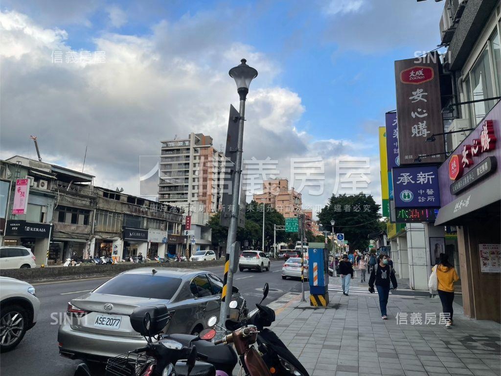士林竣Ａ２＿五樓３房車位房屋室內格局與周邊環境