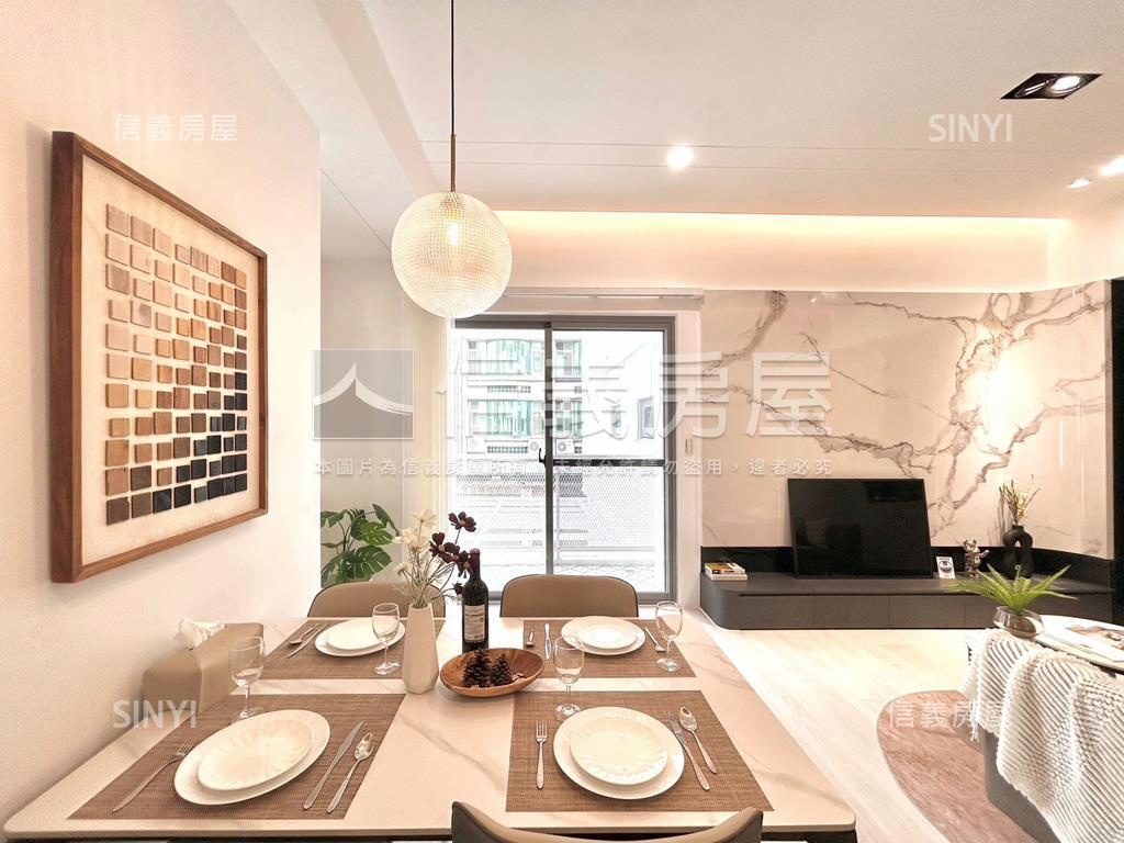 雲峰２Ｃ三房裝潢美屋房屋室內格局與周邊環境