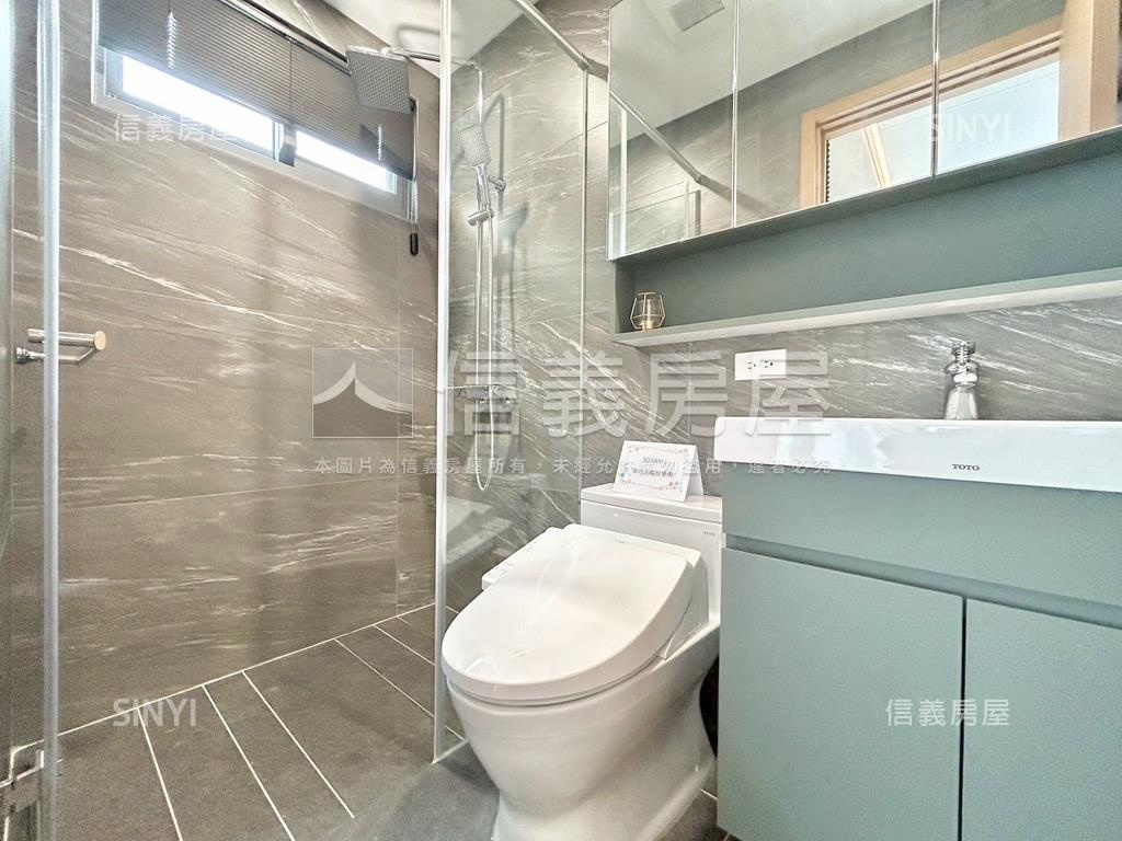 雲峰２Ｃ三房裝潢美屋房屋室內格局與周邊環境