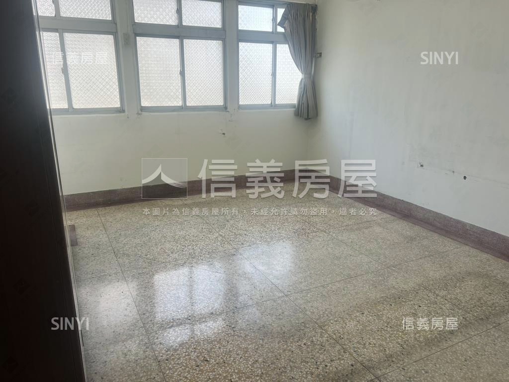 大空間邊間亮亮屋房屋室內格局與周邊環境