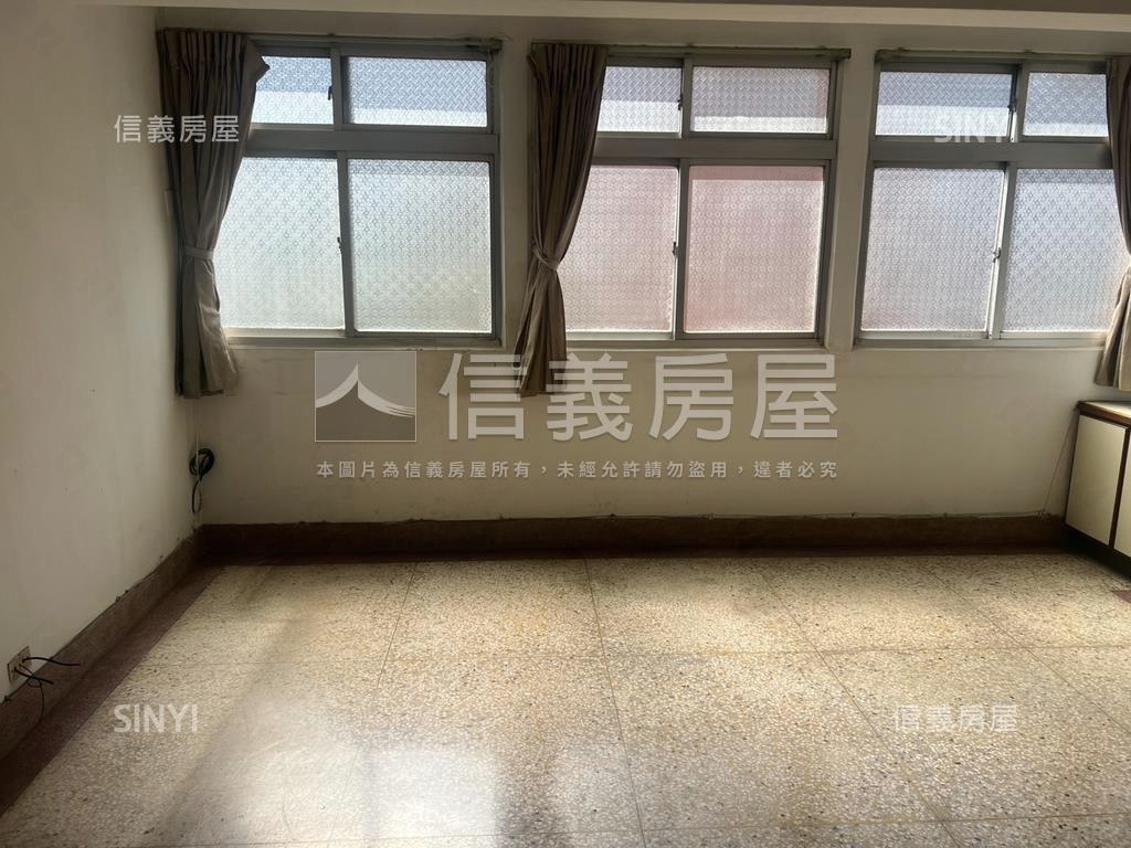 大空間邊間亮亮屋房屋室內格局與周邊環境