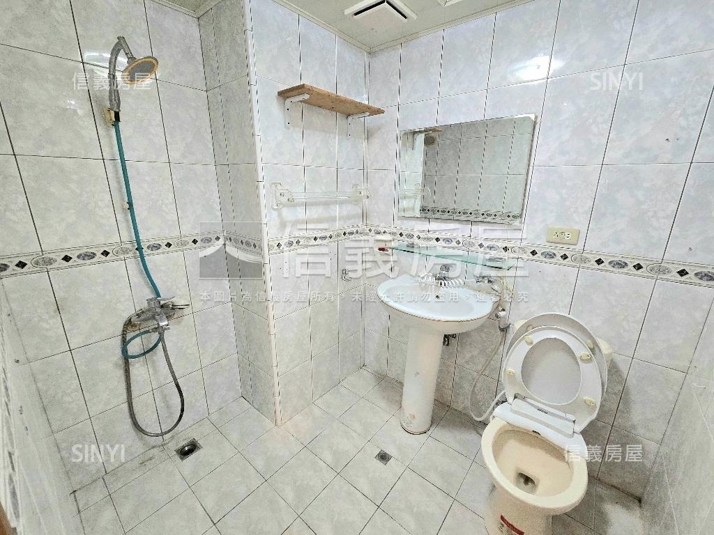近高鐵大四房溫馨美宅房屋室內格局與周邊環境
