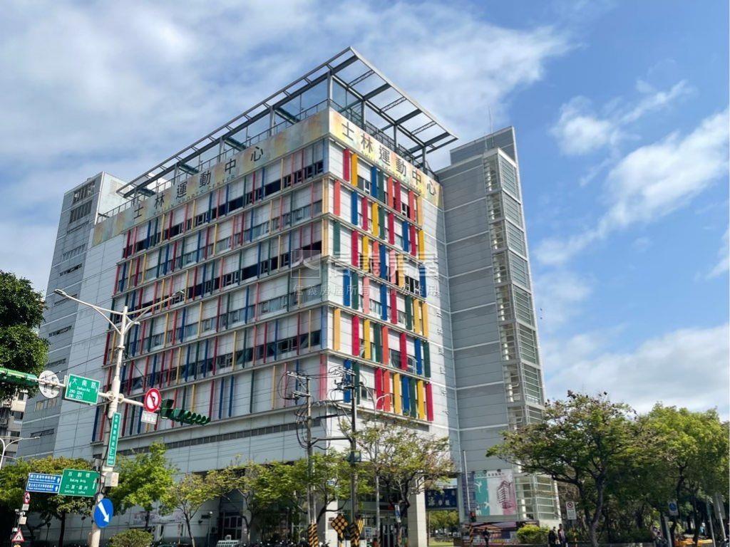 劍潭電梯可辦公房屋室內格局與周邊環境