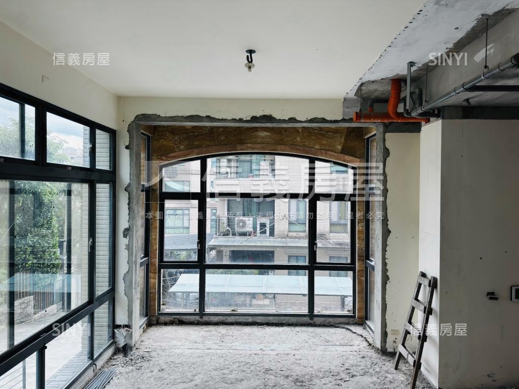 屋主好想賣之夢想大別墅房屋室內格局與周邊環境