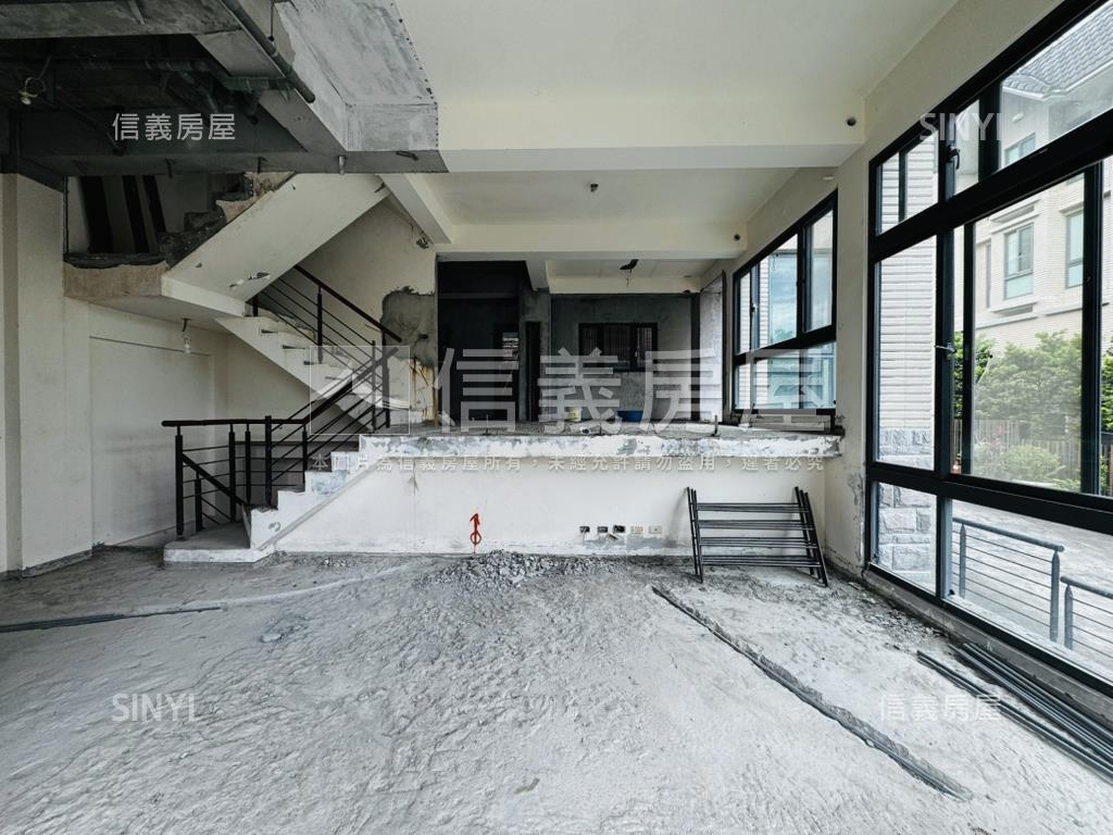 屋主好想賣之夢想大別墅房屋室內格局與周邊環境