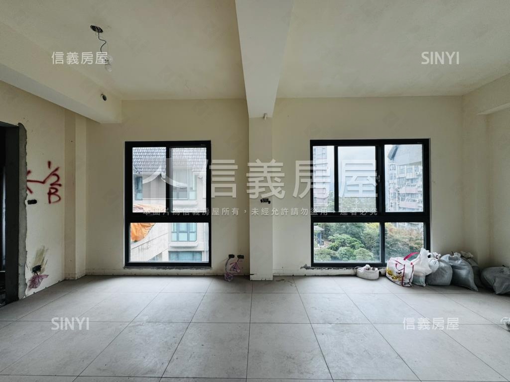 屋主好想賣之夢想大別墅房屋室內格局與周邊環境