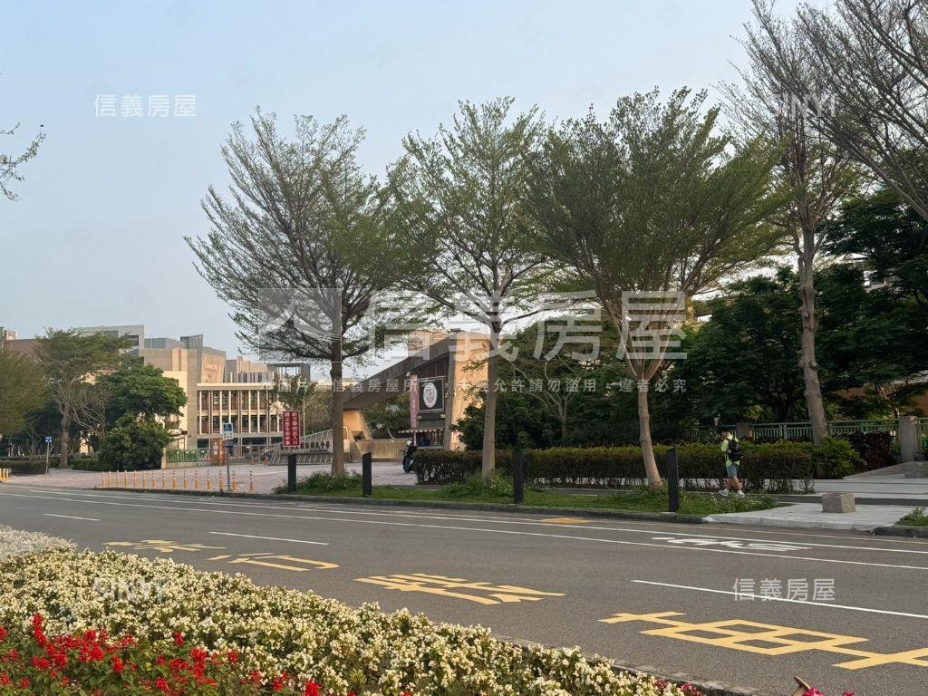 公園景觀強未來強店面房屋室內格局與周邊環境