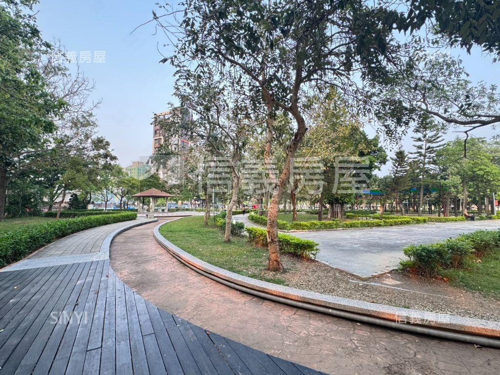 公園景觀強未來強店面房屋室內格局與周邊環境