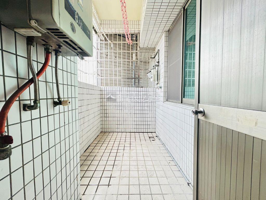 火車站第一園高樓大四房房屋室內格局與周邊環境