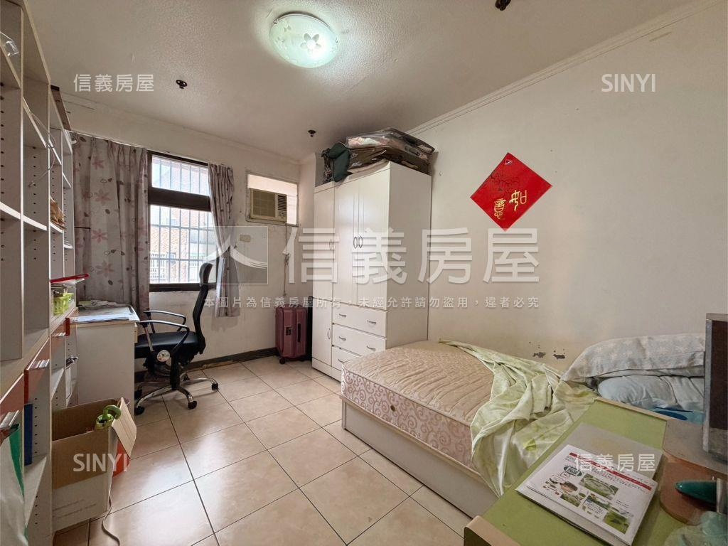 精忠報國景觀三房車位房屋室內格局與周邊環境