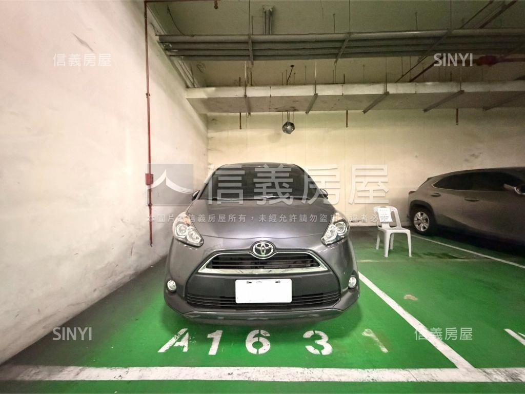 精忠報國景觀三房車位房屋室內格局與周邊環境