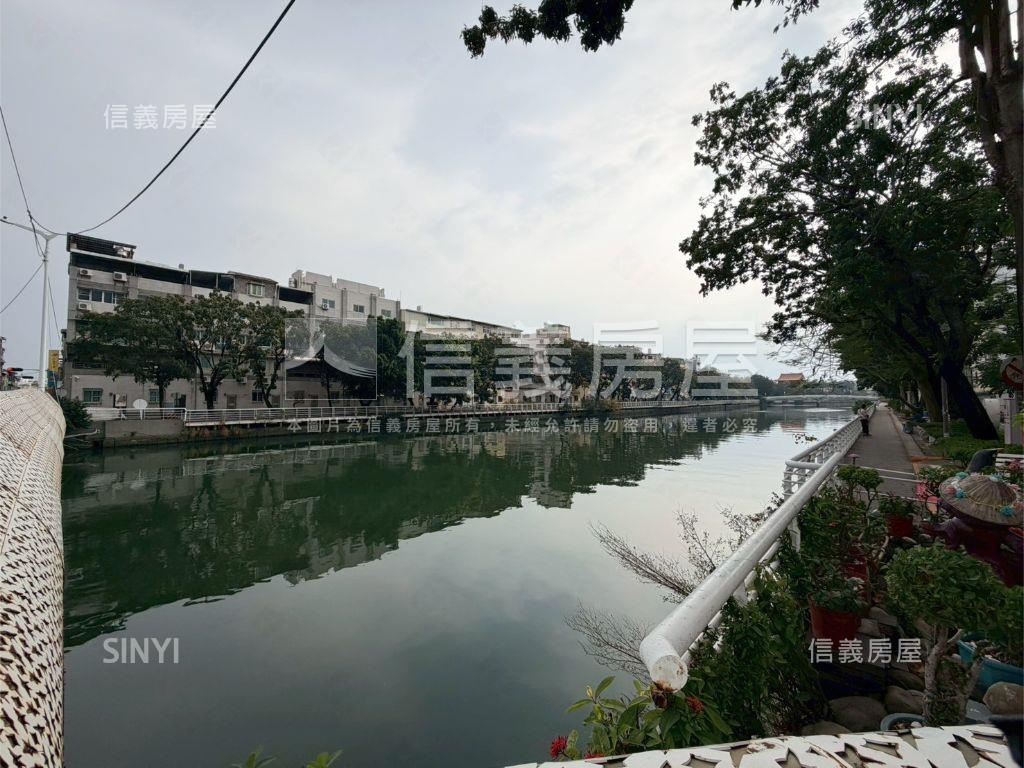 夢時代旁河岸景觀透天房屋室內格局與周邊環境