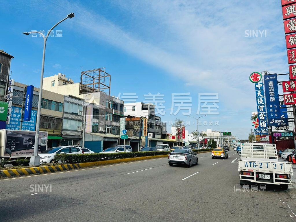 低總價中華路成家車庫透天房屋室內格局與周邊環境