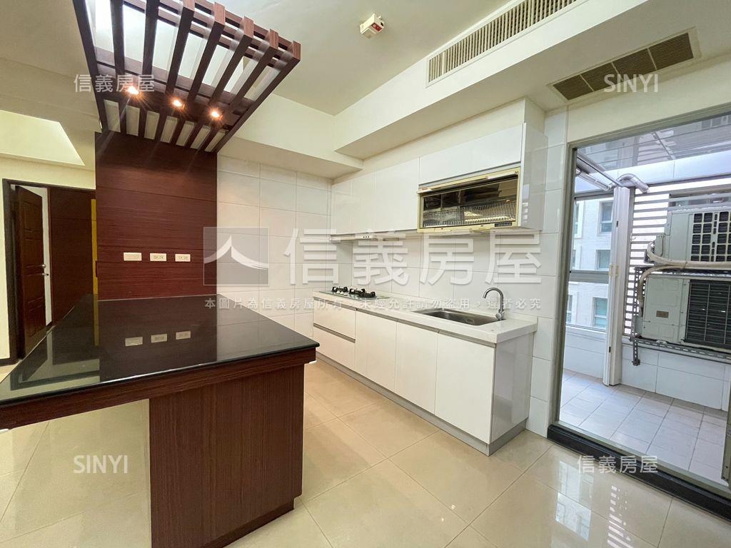 友友百達翡儷綠景四房雙車房屋室內格局與周邊環境