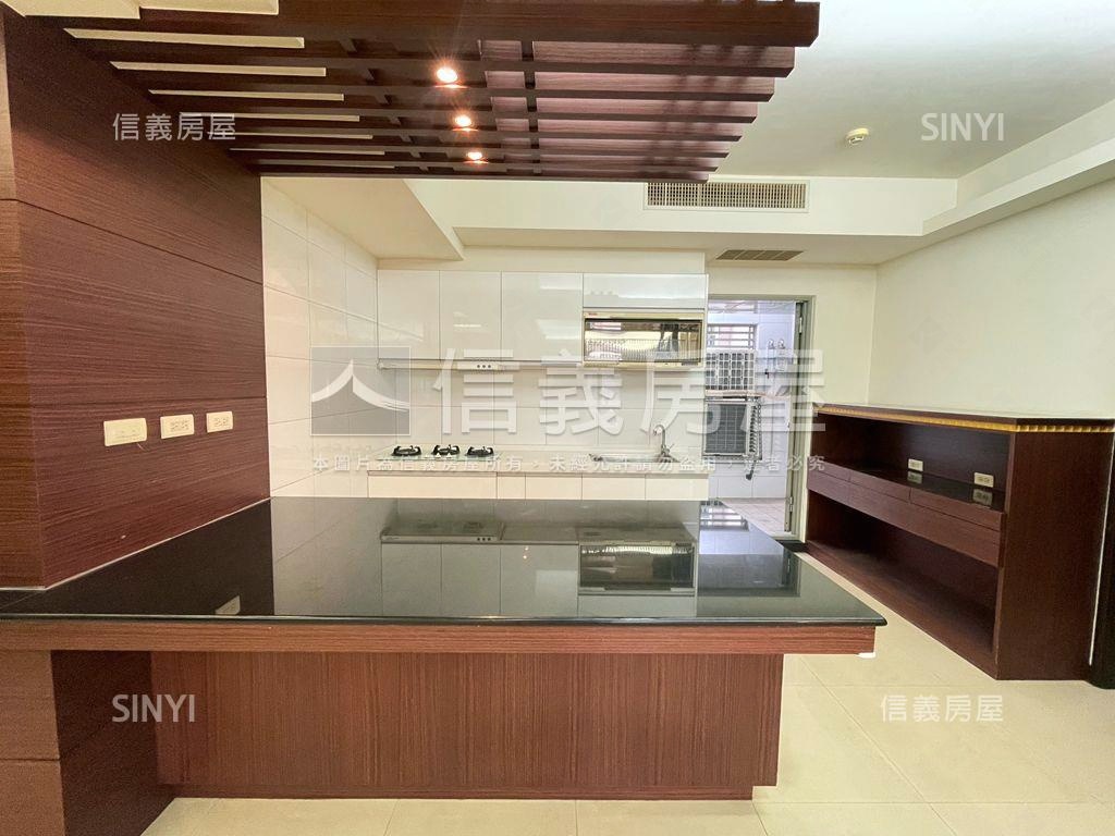 友友百達翡儷綠景四房雙車房屋室內格局與周邊環境