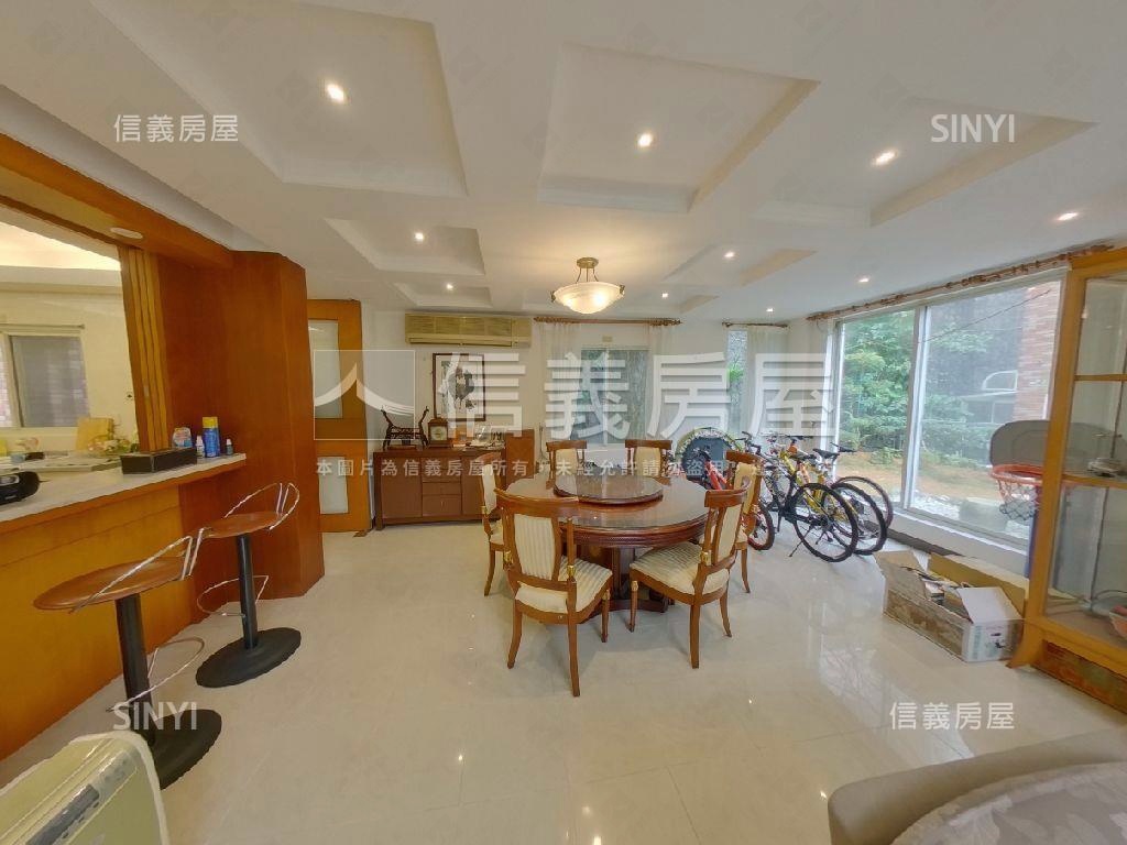 秀岡Ａ區美式庭院別墅房屋室內格局與周邊環境