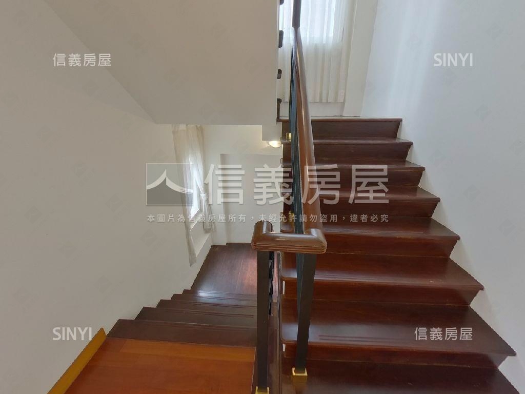 秀岡Ａ區美式庭院別墅房屋室內格局與周邊環境