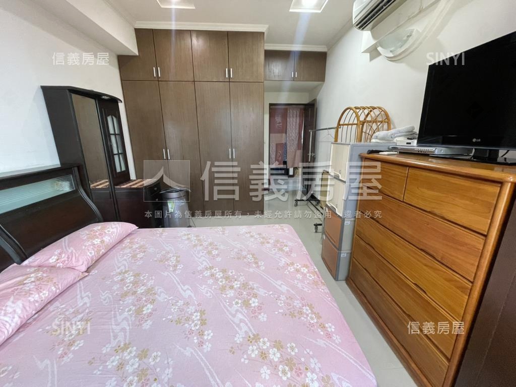 臻愛沐光三房房屋室內格局與周邊環境