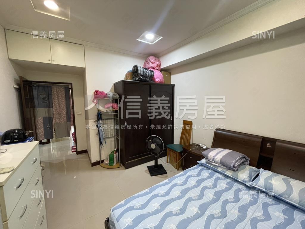 臻愛沐光三房房屋室內格局與周邊環境