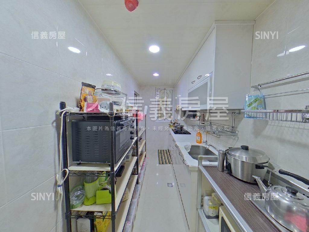 臻愛沐光三房房屋室內格局與周邊環境