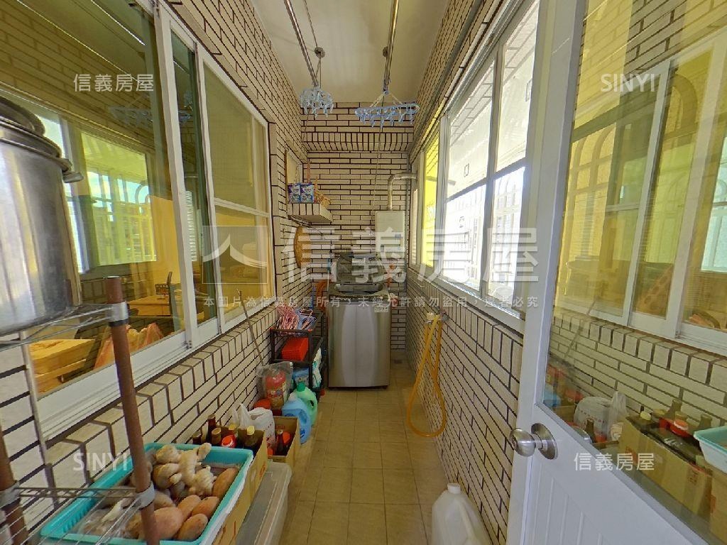 臻愛沐光三房房屋室內格局與周邊環境