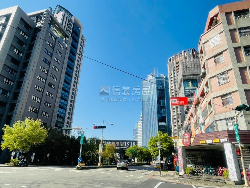 ★市政新銳２４Ａ２兩房房屋室內格局與周邊環境