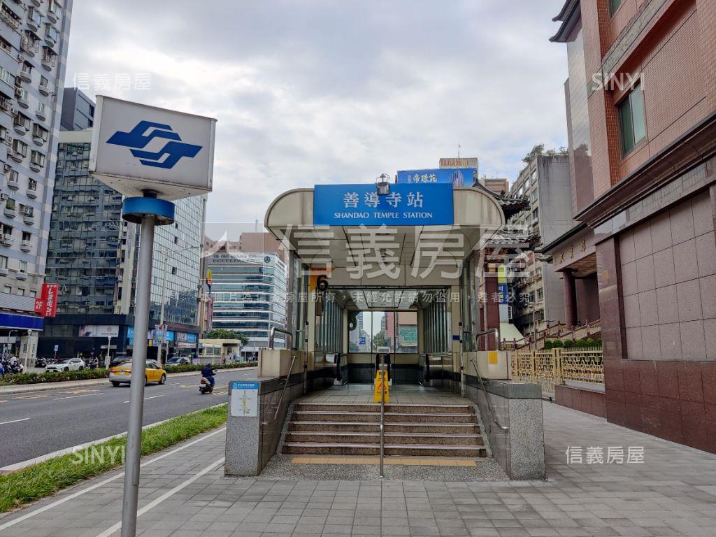 近捷運低總方正公寓三樓房屋室內格局與周邊環境