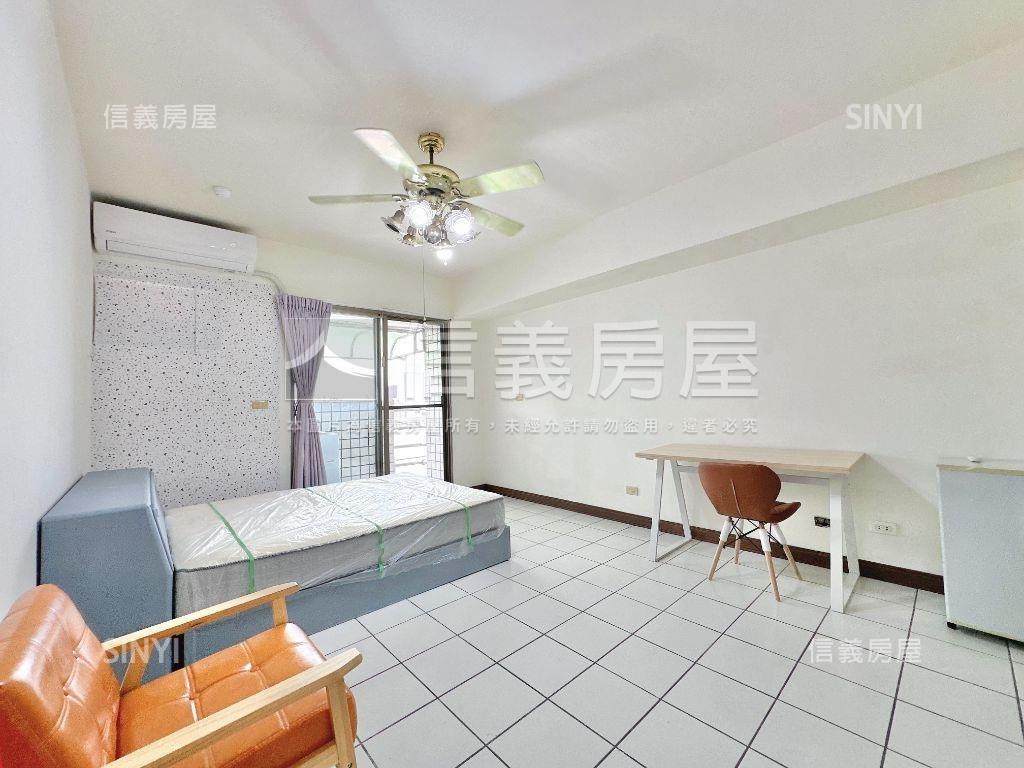 貴族桃源一房一廳附車位房屋室內格局與周邊環境