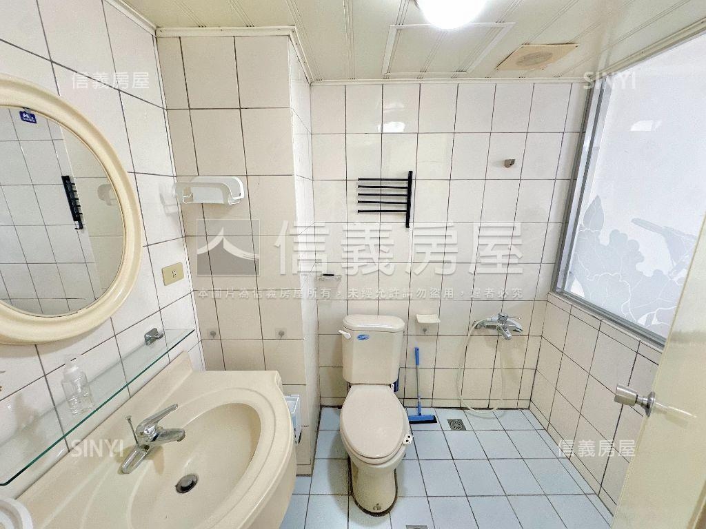 貴族桃源一房一廳附車位房屋室內格局與周邊環境