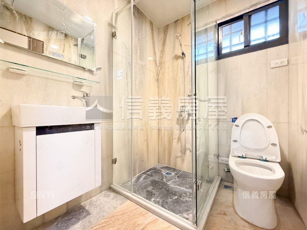 崗石建材好採光邊間透天房屋室內格局與周邊環境