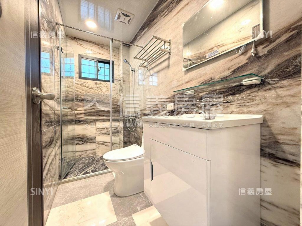 崗石建材好採光邊間透天房屋室內格局與周邊環境