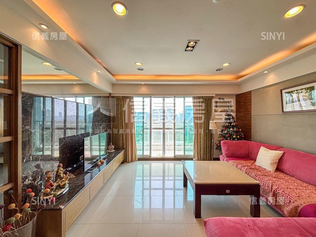 南美術景觀首排四房平車房屋室內格局與周邊環境