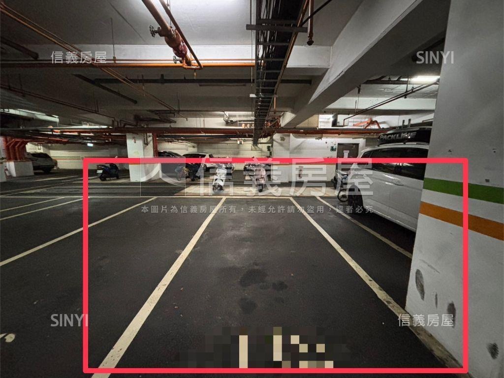 南美術景觀首排四房平車房屋室內格局與周邊環境