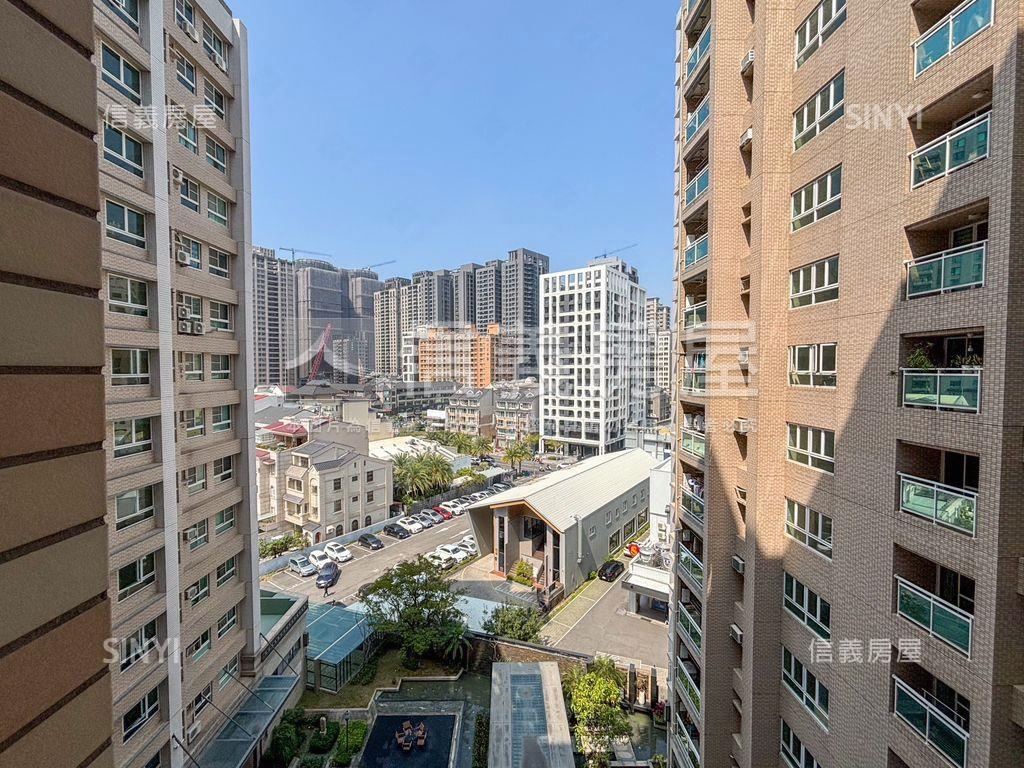 南美術景觀首排四房平車房屋室內格局與周邊環境