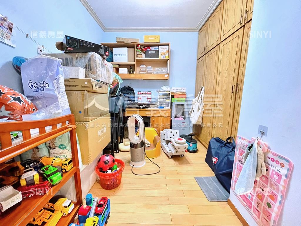 漂亮龍興邊間公寓三樓房屋室內格局與周邊環境