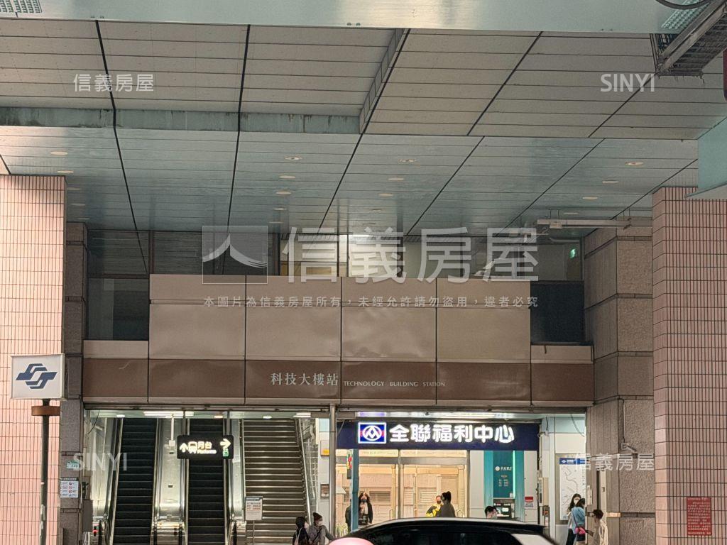 正和平東路上稀有面寬金店房屋室內格局與周邊環境