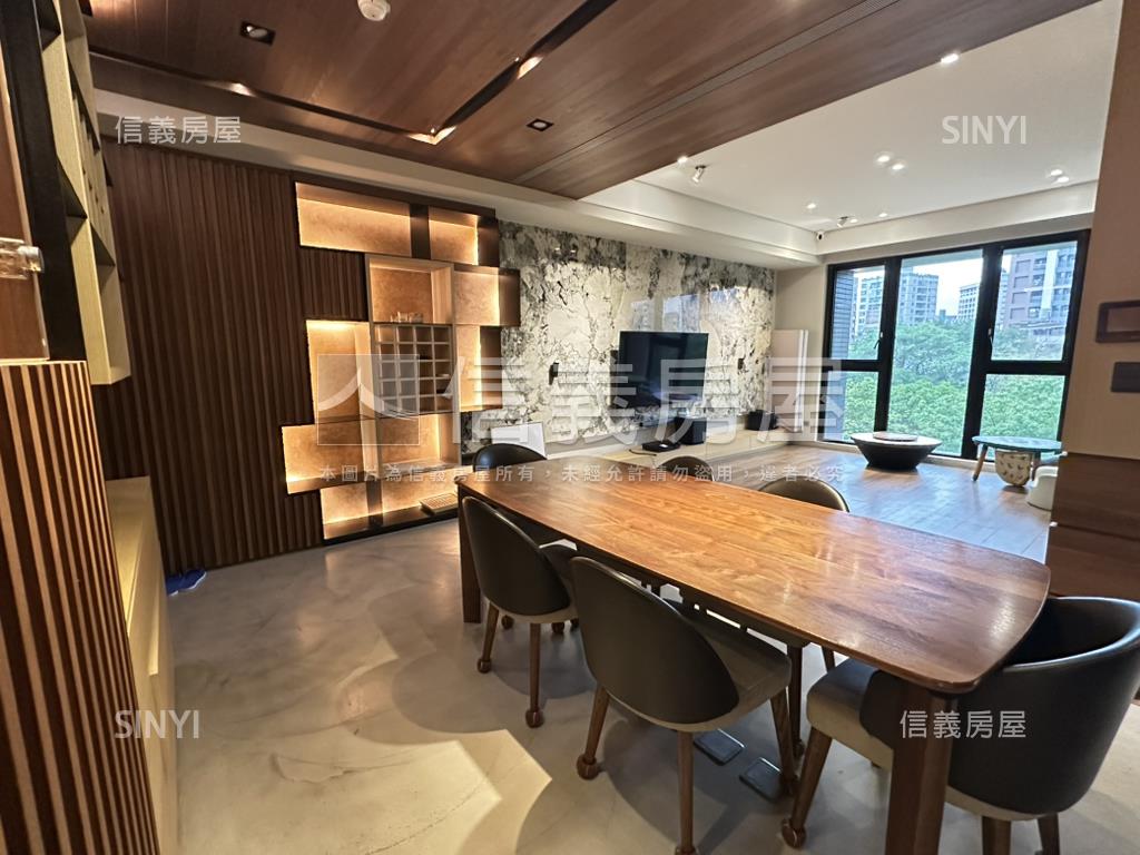 就看這間國美山翫水房屋室內格局與周邊環境