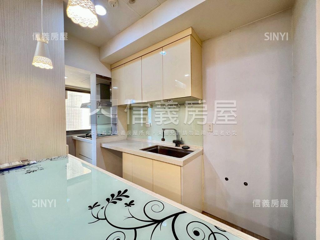 ✿新力霸山河高樓美３房✿房屋室內格局與周邊環境