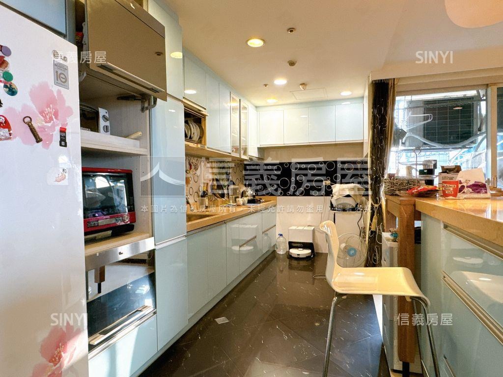 賽茵斯高樓層稀有釋出美宅房屋室內格局與周邊環境