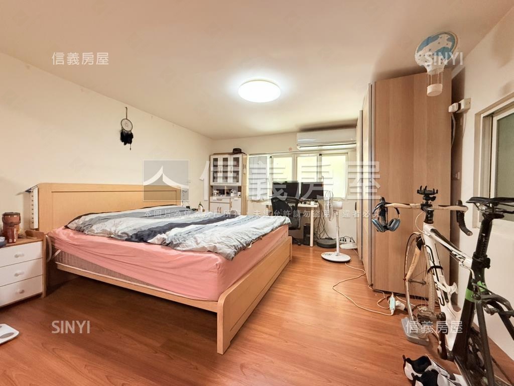 五甲近捷運站正街公寓一樓房屋室內格局與周邊環境