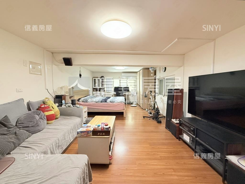 五甲近捷運站正街公寓一樓房屋室內格局與周邊環境