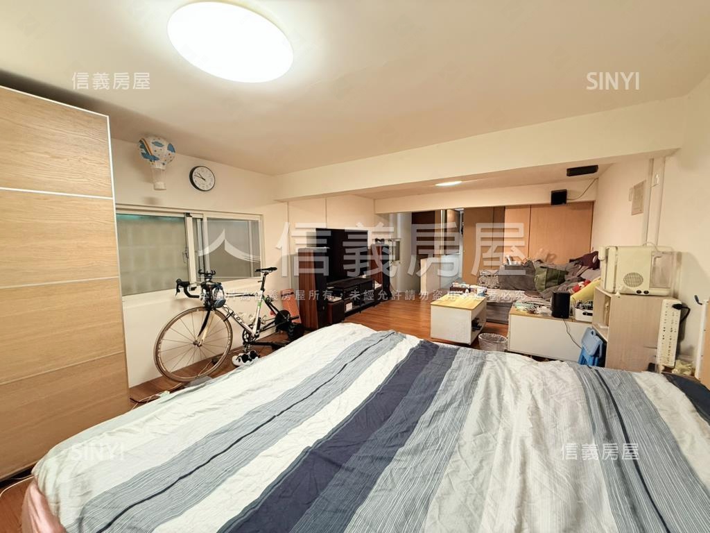 五甲近捷運站正街公寓一樓房屋室內格局與周邊環境